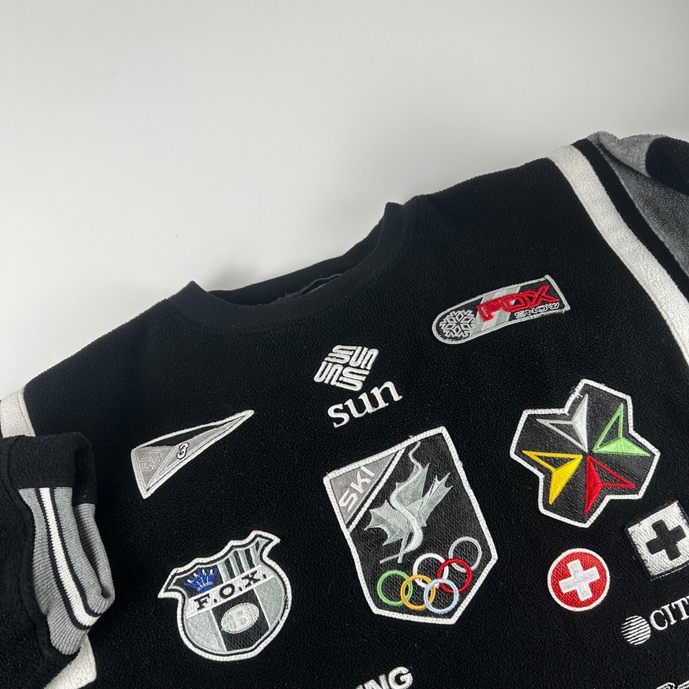 Ski Club by B-Fox Men XXL Black Multi Patch Fleece Sweatshirt Crew Neck Y2K Logo